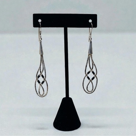 .925 Sterling Silver Navajo Liquid Tube Bead Heishi Black Onyx Dangle Earrings - Picture 2 of 8